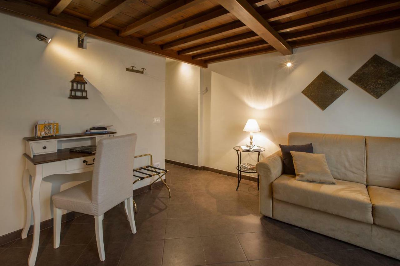 Charming Suite Cavour Heart Of Florencja Zewnętrze zdjęcie